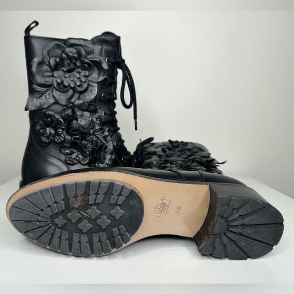 Valentino Garavani Leather Floral Print Combat Boots - A Perfect Fusion of Style - Picture 6 of 8